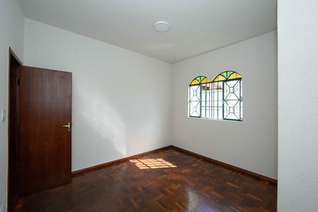 Casa para alugar com 360m², 5 quartos e 7 vagasQUARTO1