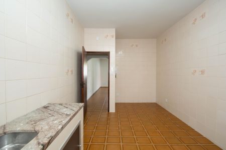 Casa para alugar com 360m², 5 quartos e 7 vagasCOZINHA