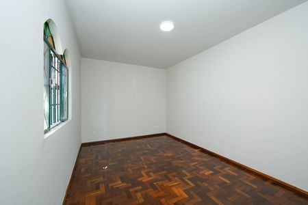 Casa para alugar com 360m², 5 quartos e 7 vagasQUARTO2