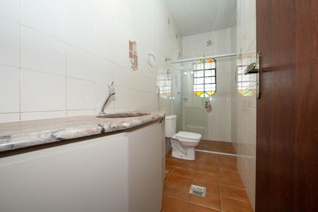 Casa para alugar com 360m², 5 quartos e 7 vagasBANHEIRO2