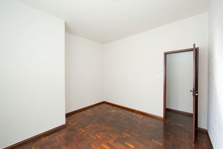 Casa para alugar com 360m², 5 quartos e 7 vagasQUARTO1