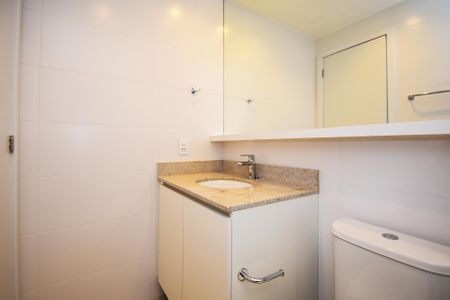 Apartamento para alugar com 59m², 2 quartos e sem vagabanehiro