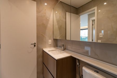 Apartamento à venda com 47m², 2 quartos e 1 vaga Apartamento à venda com 47m², 2 quartos e 1 vagaBanheiro