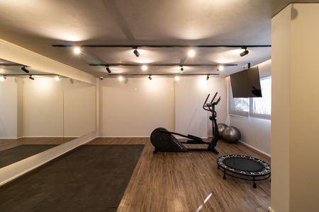 Apartamento à venda com 47m², 2 quartos e 1 vaga Apartamento à venda com 47m², 2 quartos e 1 vagaGinástica