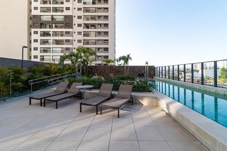 Piscina de apartamento à venda com 2 quartos, 47m² em Vila Anastácio, São Paulo