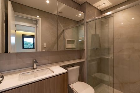 Banheiro de apartamento à venda com 2 quartos, 47m² em Vila Anastácio, São Paulo