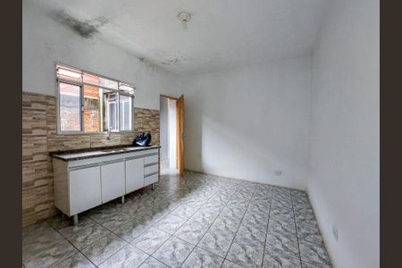 Cozinha de casa para alugar com 2 quartos, 100m² em Jardim São Luís, São Paulo