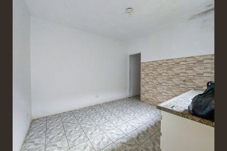 Casa para alugar com 2 quartos, 100m² em Jardim São Luís, São Paulo