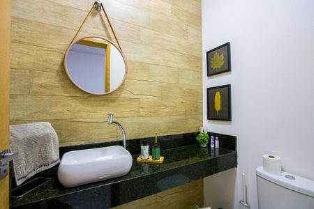 Casa à venda com 250m², 4 quartos e 4 vagasLavabo