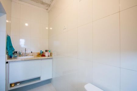 Casa à venda com 250m², 4 quartos e 4 vagasBanheiro do quarto 1