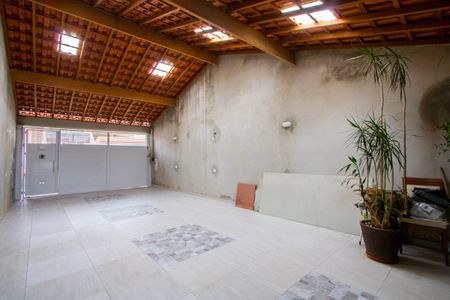 Garagem de casa à venda com 4 quartos, 250m² em Santa Maria, Santo André
