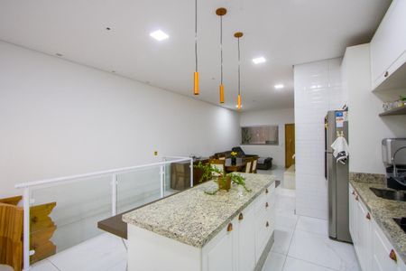 Casa à venda com 250m², 4 quartos e 4 vagasCozinha