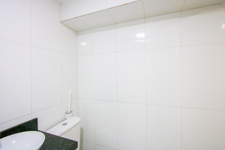 Casa à venda com 250m², 4 quartos e 4 vagasBanheiro do quarto 2