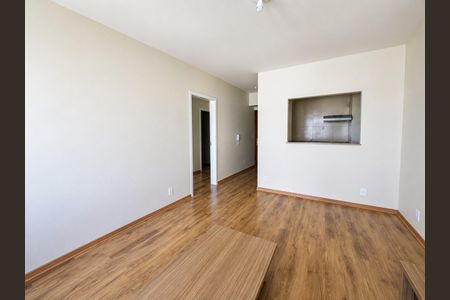 Apartamento para alugar com 46m², 1 quarto e sem vaga Apartamento para alugar com 46m², 1 quarto e sem vagaSala