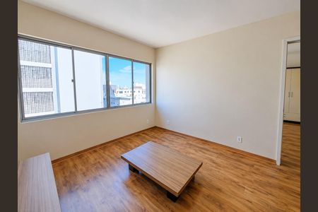 Apartamento para alugar com 46m², 1 quarto e sem vaga Apartamento para alugar com 46m², 1 quarto e sem vagaSala