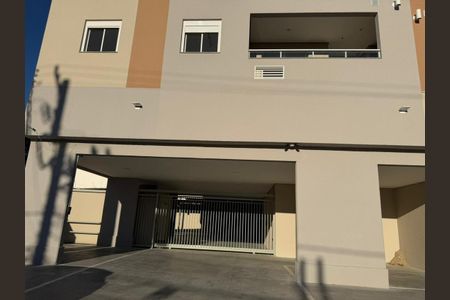 Apartamento para alugar com 73m², 4 quartos e 1 vagaFachada