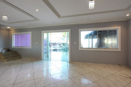 Casa de condomínio para alugar com 247m², 4 quartos e 2 vagas Casa de condomínio para alugar com 247m², 4 quartos e 2 vagasSala