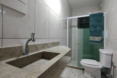 Casa de condomínio para alugar com 247m², 4 quartos e 2 vagas Casa de condomínio para alugar com 247m², 4 quartos e 2 vagasBanheiro Social