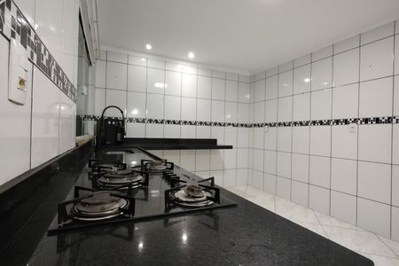 Casa de condomínio para alugar com 247m², 4 quartos e 2 vagas Casa de condomínio para alugar com 247m², 4 quartos e 2 vagasCozinha