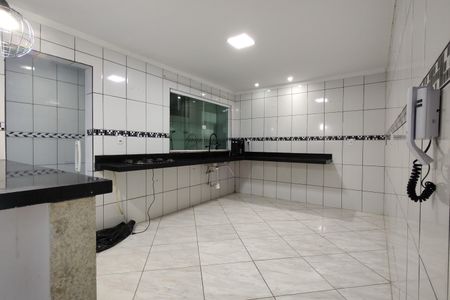 Casa de condomínio para alugar com 247m², 4 quartos e 2 vagas Casa de condomínio para alugar com 247m², 4 quartos e 2 vagasCozinha