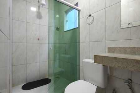 Casa de condomínio para alugar com 247m², 4 quartos e 2 vagas Casa de condomínio para alugar com 247m², 4 quartos e 2 vagasBanheiro da Suíte