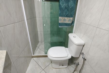 Casa de condomínio para alugar com 247m², 4 quartos e 2 vagas Casa de condomínio para alugar com 247m², 4 quartos e 2 vagasBanheiro Social