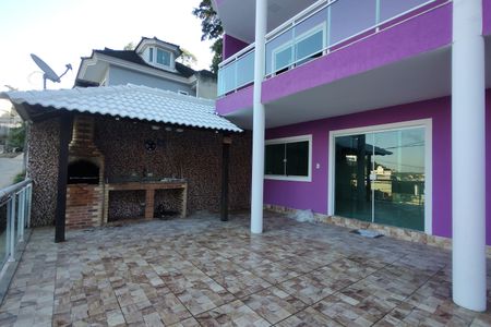 Casa de condomínio para alugar com 247m², 4 quartos e 2 vagas Casa de condomínio para alugar com 247m², 4 quartos e 2 vagasChurrasqueira