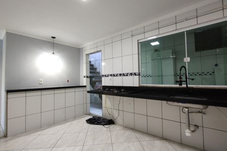 Casa de condomínio para alugar com 247m², 4 quartos e 2 vagas Casa de condomínio para alugar com 247m², 4 quartos e 2 vagasCozinha