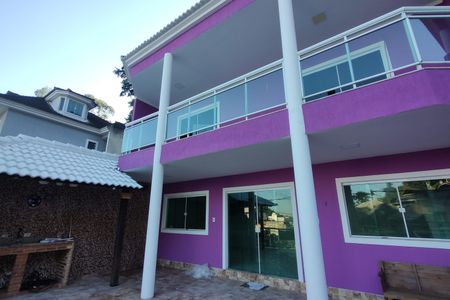 Casa de condomínio para alugar com 247m², 4 quartos e 2 vagas Casa de condomínio para alugar com 247m², 4 quartos e 2 vagasFachada