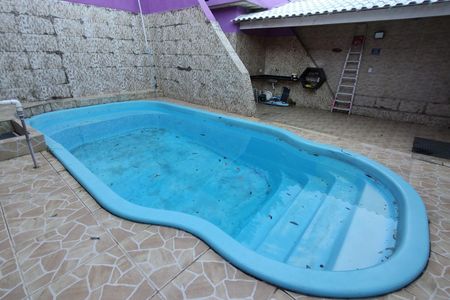 Casa de condomínio para alugar com 247m², 4 quartos e 2 vagas Casa de condomínio para alugar com 247m², 4 quartos e 2 vagasPiscina