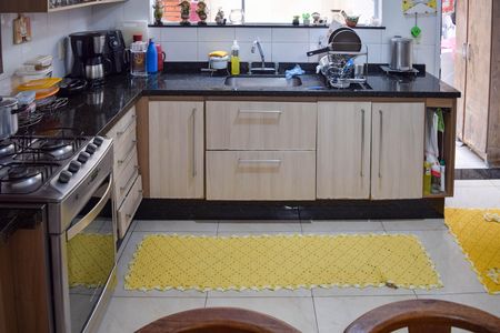 Casa para alugar com 160m², 3 quartos e 2 vagas Casa para alugar com 160m², 3 quartos e 2 vagasCozinha