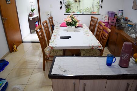 Casa para alugar com 160m², 3 quartos e 2 vagas Casa para alugar com 160m², 3 quartos e 2 vagasCozinha