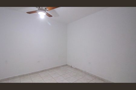 Casa de condomínio para alugar com 140m², 4 quartos e 2 vagasSuíte 2