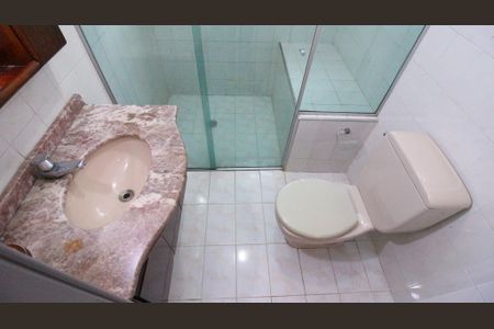 Casa de condomínio para alugar com 140m², 4 quartos e 2 vagasBanheiro 