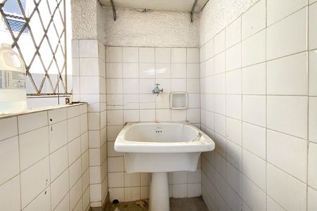 Casa à venda com 300m², 2 quartos e 2 vagasÁrea de Serviço