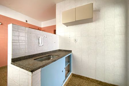 Casa à venda com 300m², 2 quartos e 2 vagasCozinha