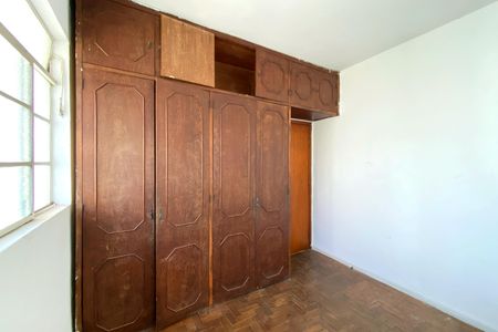 Casa à venda com 300m², 2 quartos e 2 vagasQuarto 2