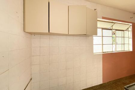 Casa à venda com 300m², 2 quartos e 2 vagasCozinha