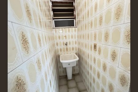 Casa à venda com 230m², 3 quartos e 2 vagasÁrea de Serviço