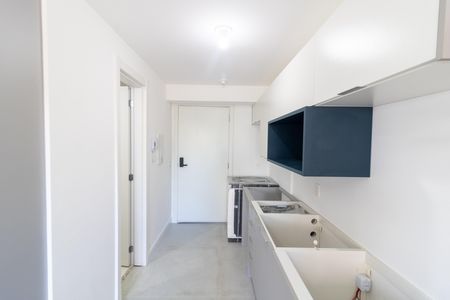 Cozinha de kitnet/studio à venda com 1 quarto, 27m² em Partenon, Porto Alegre