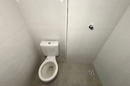 Apartamento à venda com 42m², 2 quartos e sem vagaBanheiro