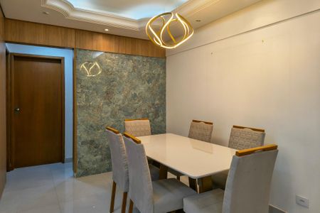 Apartamento para alugar com 90m², 2 quartos e 2 vagas Apartamento para alugar com 90m², 2 quartos e 2 vagasSala