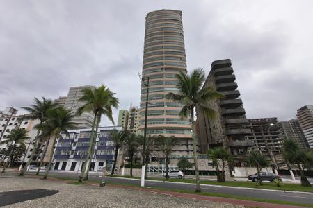 Apartamento para alugar com 90m², 2 quartos e 2 vagas Apartamento para alugar com 90m², 2 quartos e 2 vagasFachada
