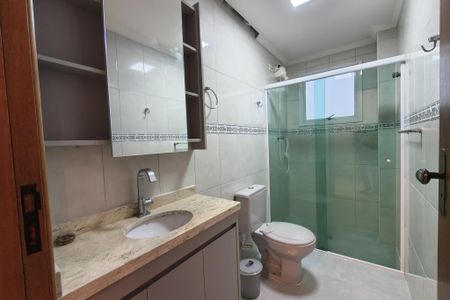 Apartamento para alugar com 90m², 2 quartos e 2 vagas Apartamento para alugar com 90m², 2 quartos e 2 vagasBanheiro da Suíte