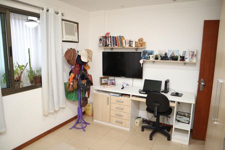 Apartamento à venda com 80m², 2 quartos e 2 vagasQUARTO 2