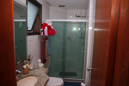Apartamento à venda com 80m², 2 quartos e 2 vagasBANHEIRO 1