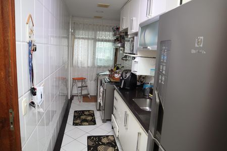 Apartamento à venda com 80m², 2 quartos e 2 vagasCOZINHA