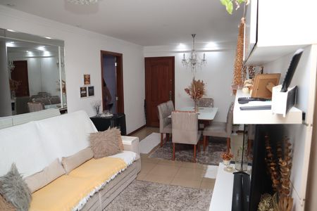 Apartamento à venda com 80m², 2 quartos e 2 vagasSALA