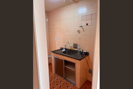 Apartamento para alugar com 65m², 2 quartos e sem vagaCozinha