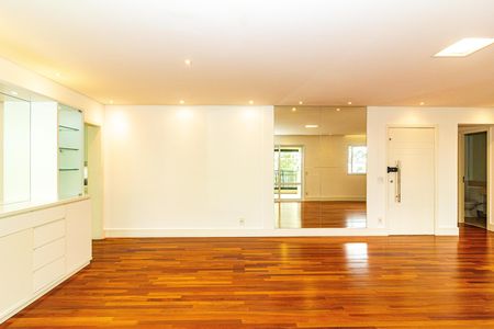 Apartamento para alugar com 223m², 4 quartos e 2 vagasSala